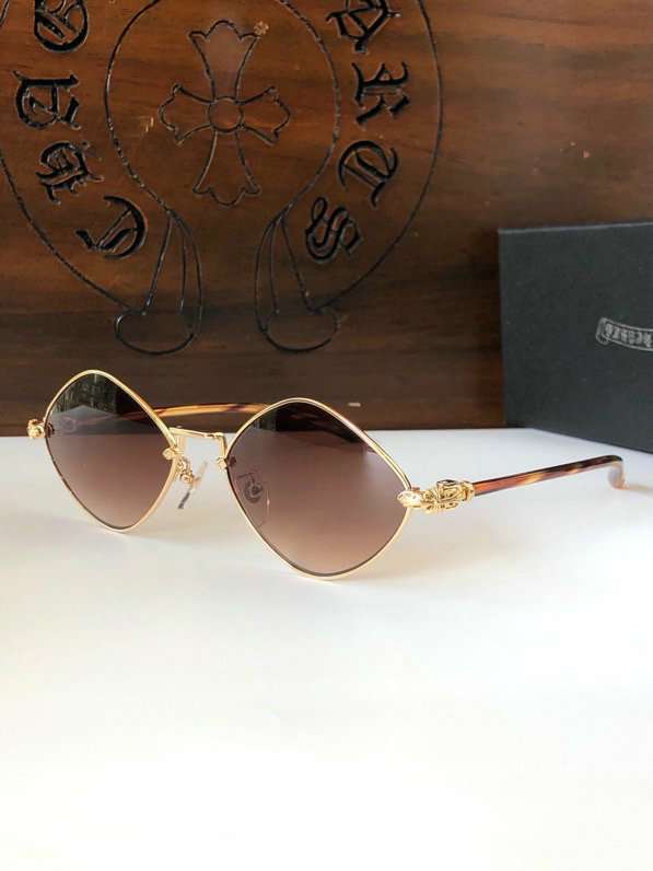 Picture of Chrome Hearts Sunglasses _SKUfw39150585fw